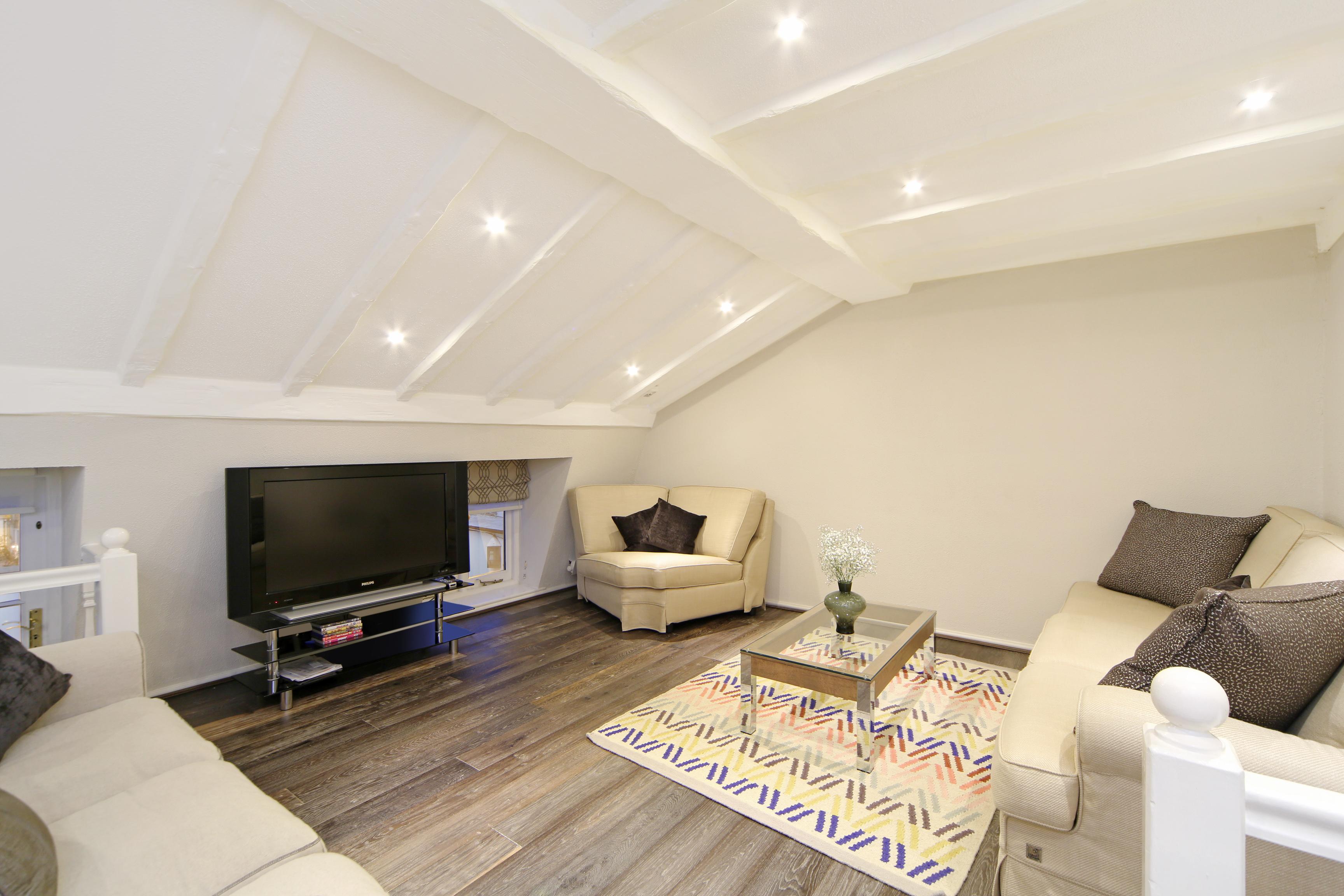 Queensgate Court London Exterior photo