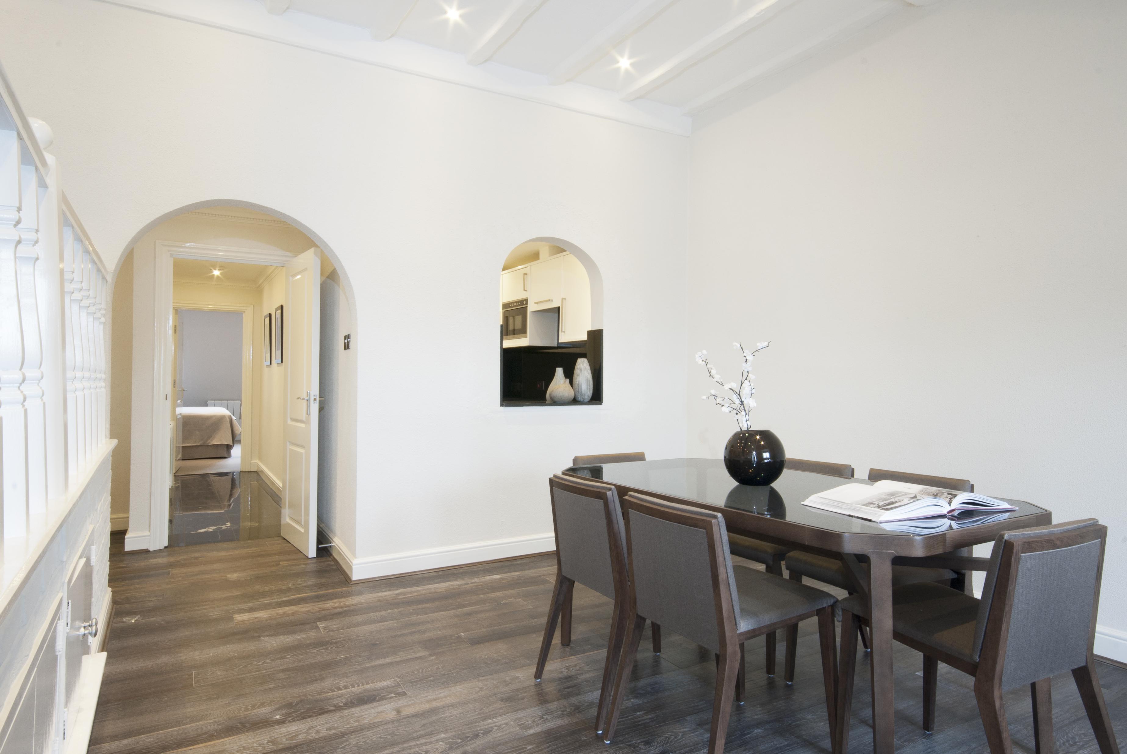 Queensgate Court London Exterior photo