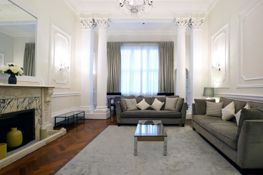 Queensgate Court London Exterior photo